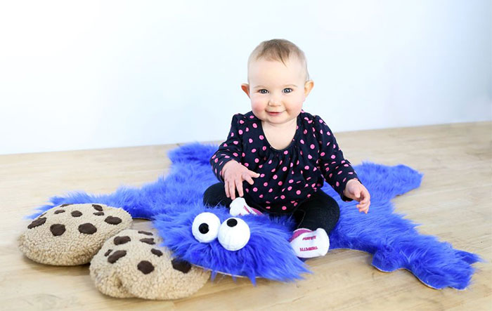 DIY Cookie Monster Fur Rug With Cookie Pillows