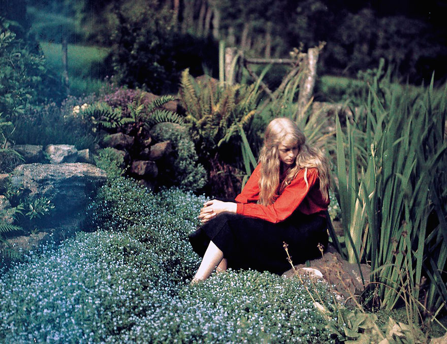 early-color-photography-1913-christina-red-marvyn-ogorman-1 early-color-photography-1913-christina-red-marvyn-ogorman-1