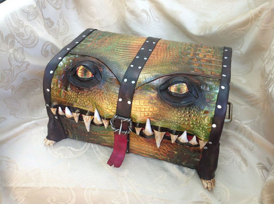 fantasy-monster-boxes-leather-fine-line-workshop-mellie-z-5