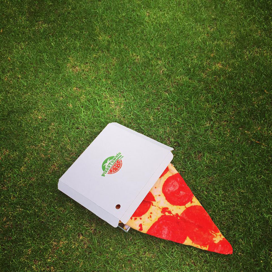 funny-pizza-towels-grant-barnes-8 funny-pizza-towels-grant-barnes-8