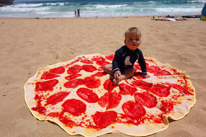 I Was Bored Of Just Putting Pizza In My Mouth So I Invented Pizza Towels