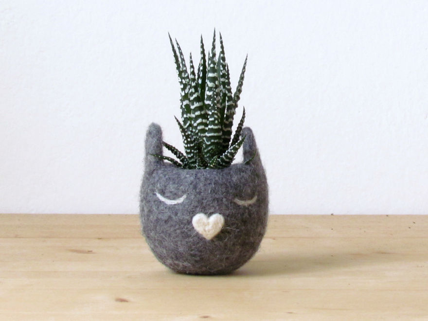 Animalplanters Turn Your Flower Pots Into Cute Animals Animalplanters Turn Your Flower Pots Into Cute Animals