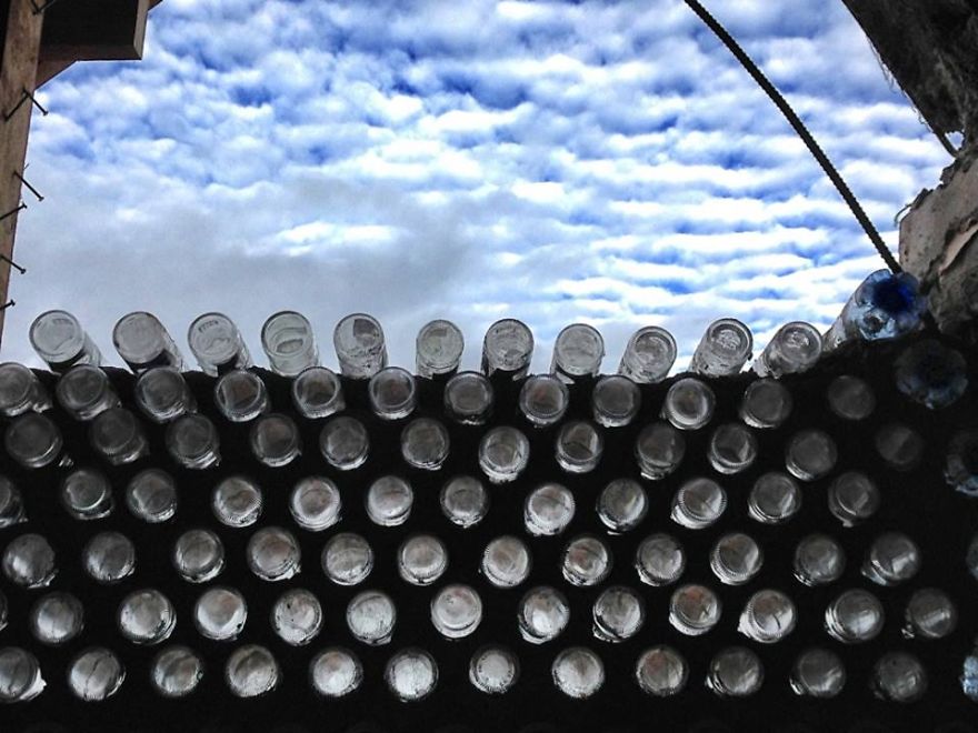 40 Bloody Good Reasons You Need To Build An Earthship