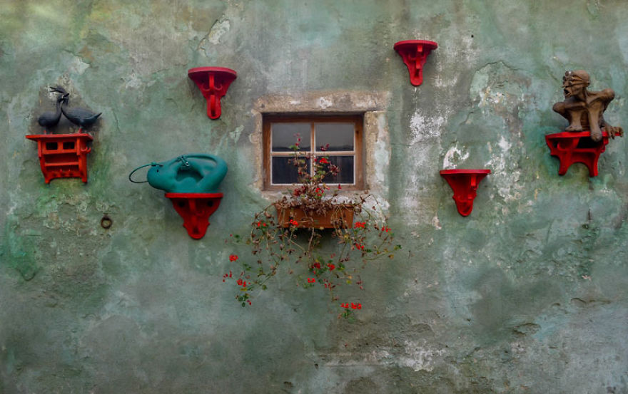 A Photographer Who Clicked 2500 Pictures Of Windows And Doors Of Europe Across 13 Cities