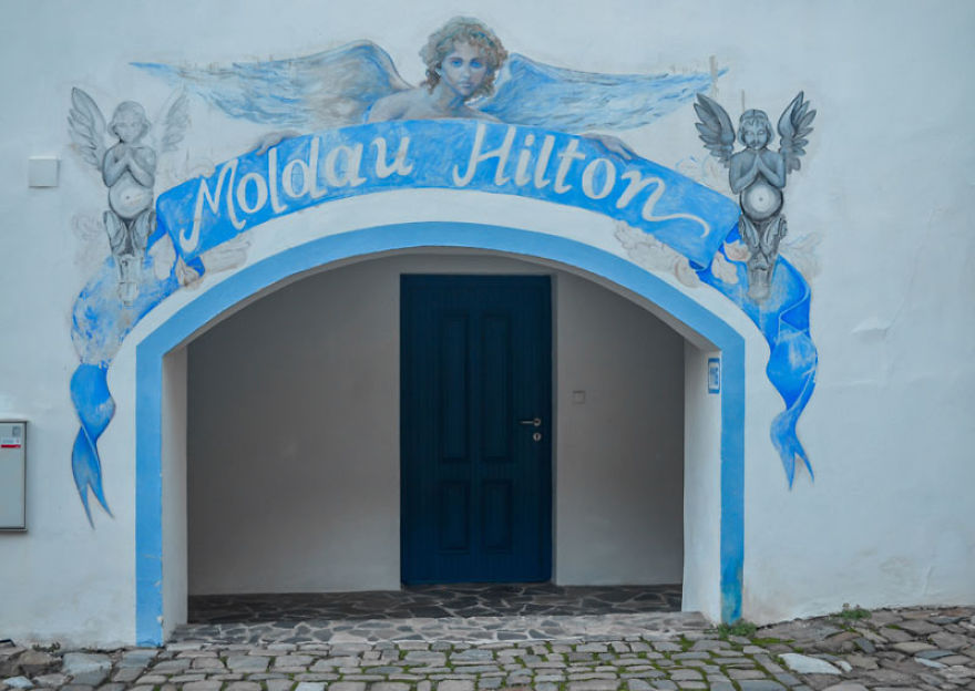 A Photographer Who Clicked 2500 Pictures Of Windows And Doors Of Europe Across 13 Cities