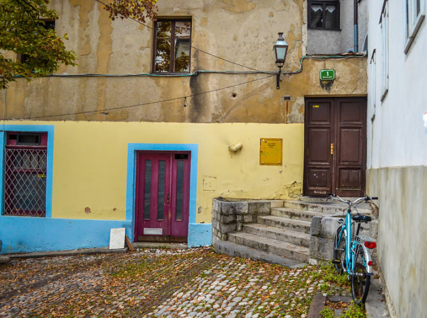 A Photographer Who Clicked 2500 Pictures Of Windows And Doors Of Europe Across 13 Cities A Photographer Who Clicked 2500 Pictures Of Windows And Doors Of Europe Across 13 Cities