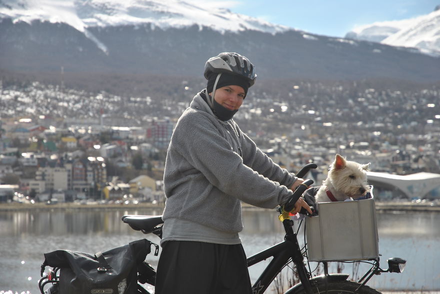 I'm Cycling 26,000 Km Around The World With My Blind Dog Tulku I'm Cycling 26,000 Km Around The World With My Blind Dog Tulku