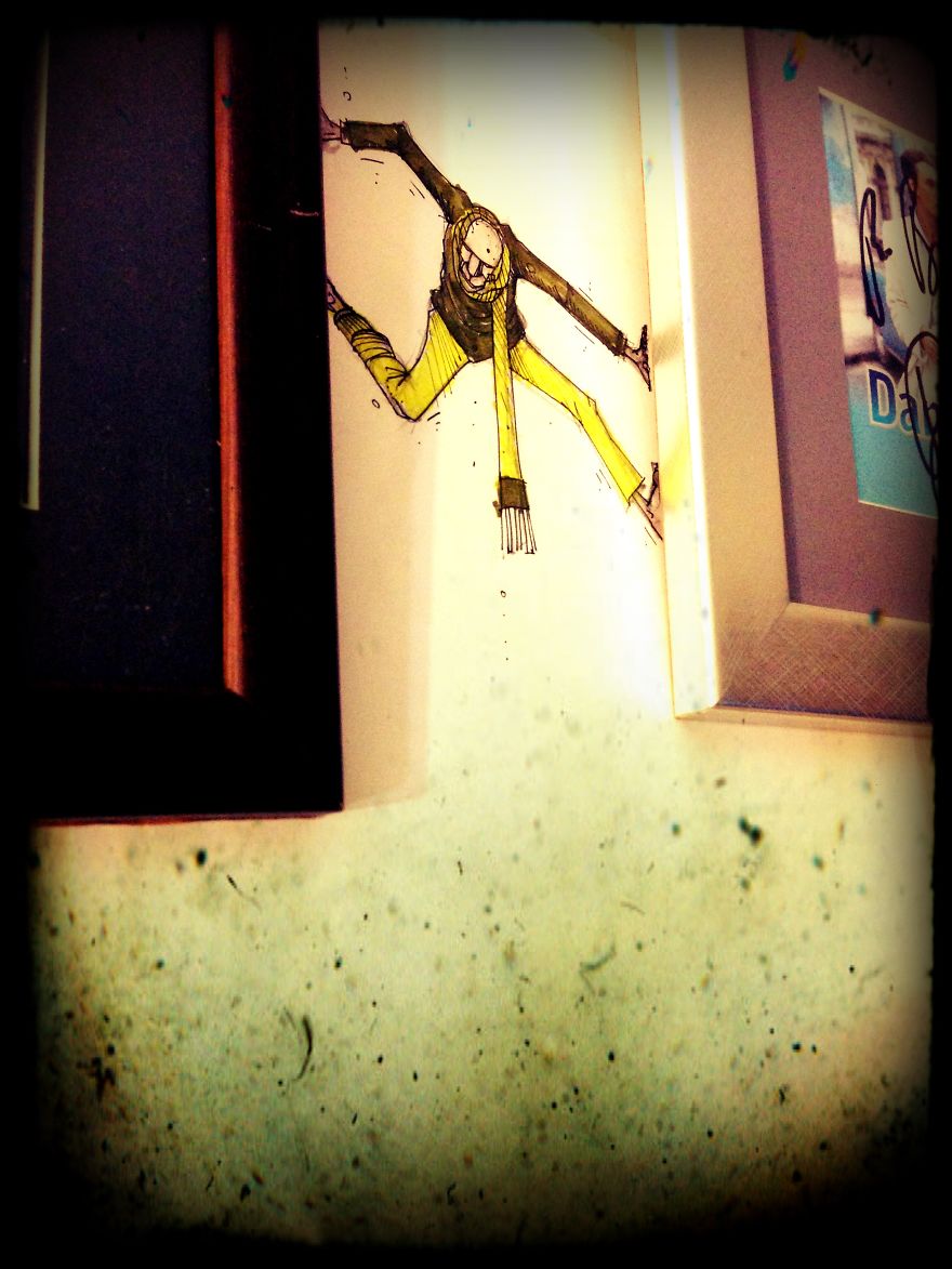 Between The Pictures