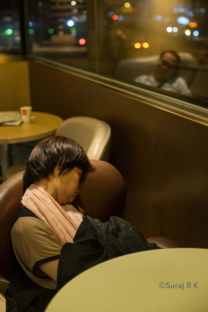 Hong Kong's Mcdonalds Becomes A Home For The Homeless At Night
