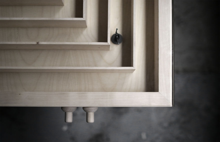 Labyrinth Table: I Created A Maze Table With Movable Magnet Figures Inside