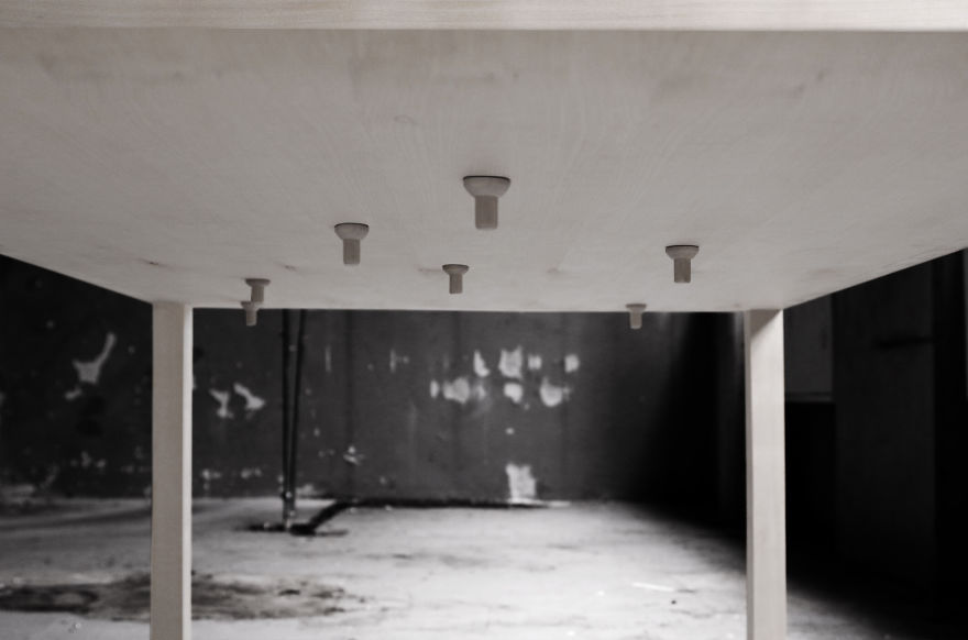 Labyrinth Table: I Created A Maze Table With Movable Magnet Figures Inside