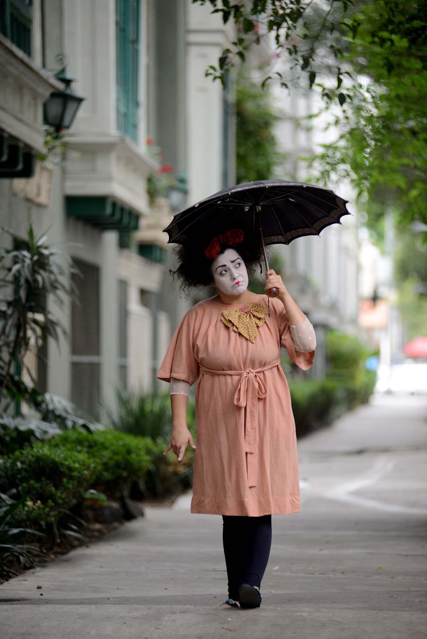 I Am A 33-Year-Old Full-Time Clown And I Want To Tell You My Story I Am A 33-Year-Old Full-Time Clown And I Want To Tell You My Story