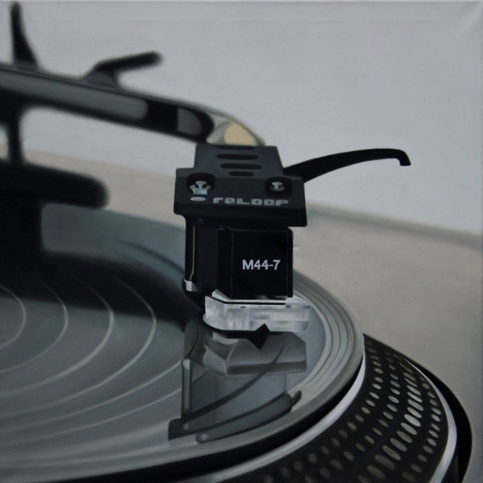 Polish Painter Patrycja Warzeszka Captures Old Devices We Know From Our Childhood