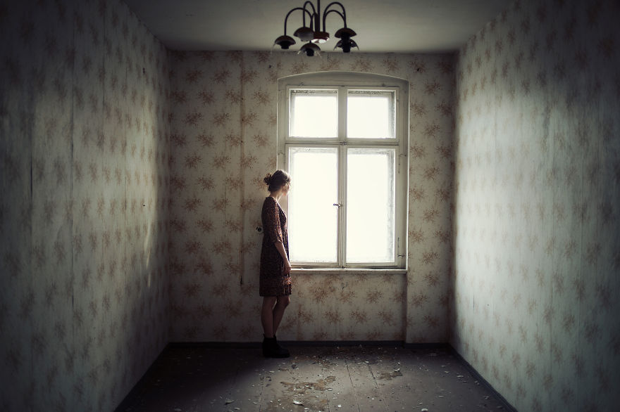 I Love Taking Portraits In Abandoned Places I Love Taking Portraits In Abandoned Places