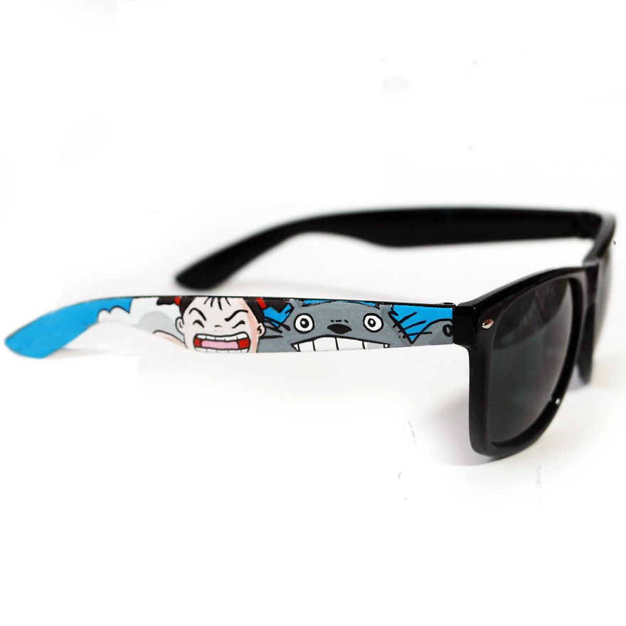 Artist Paints Cartoon Characters On Wayfarer Sunglasses Artist Paints Cartoon Characters On Wayfarer Sunglasses