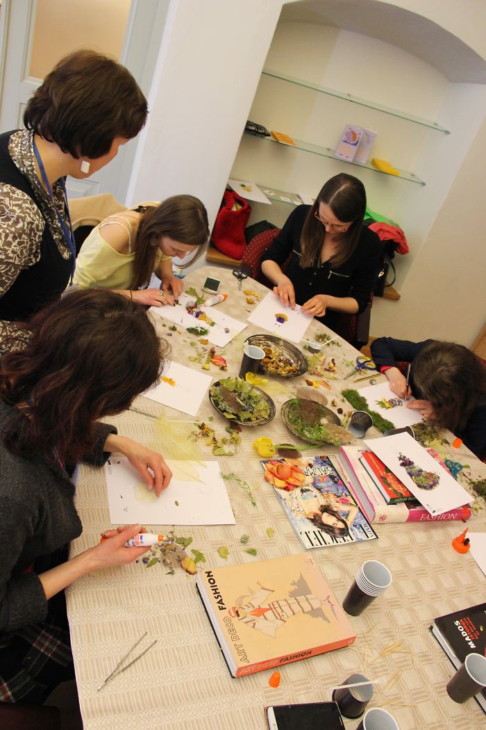 Lithuanian Library Invited Readers To Create Floral Illustrations For Their Mothers