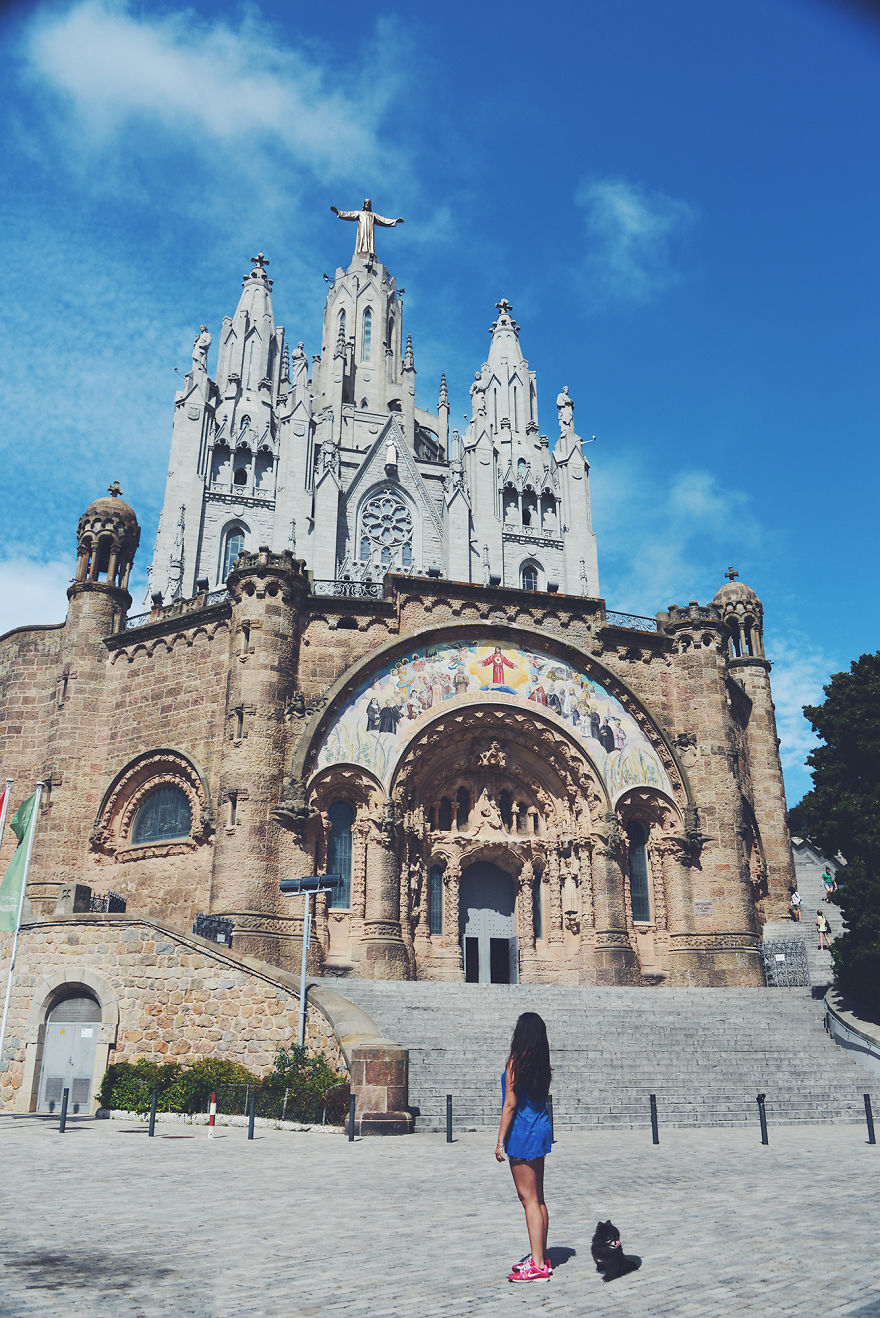 "Travel" With My Dog: I Photoshopped My Dog Into My Traveling Photos "Travel" With My Dog: I Photoshopped My Dog Into My Traveling Photos