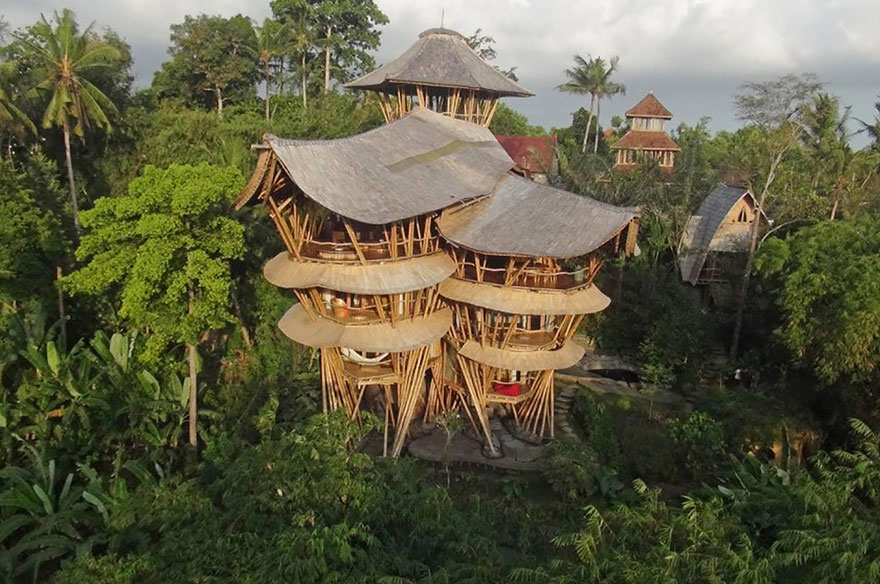 bamboo-house-ted-talk-sharma-springs-elora-hardy-ibuku-bali-10 bamboo-house-ted-talk-sharma-springs-elora-hardy-ibuku-bali-10