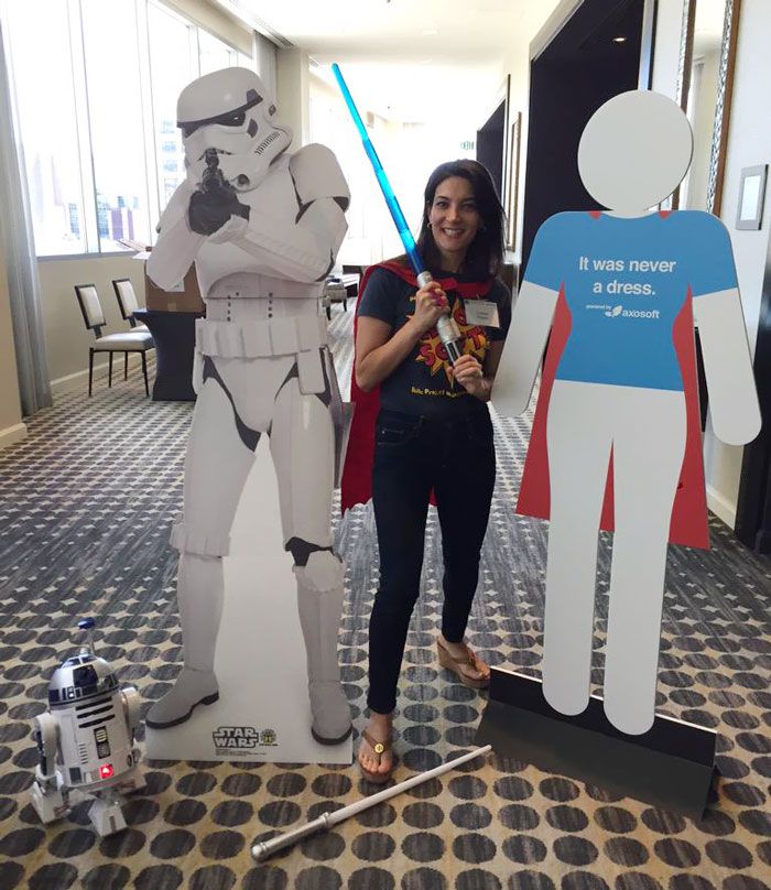 bathroom-sign-gender-equality-it-was-never-a-dress-tania-katan-4