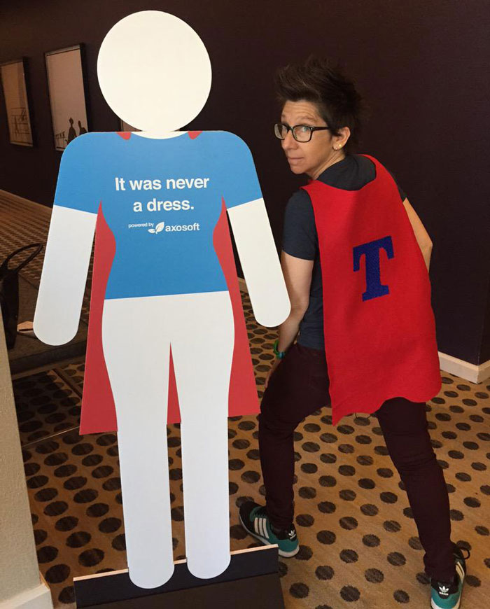 bathroom-sign-gender-equality-it-was-never-a-dress-tania-katan-5