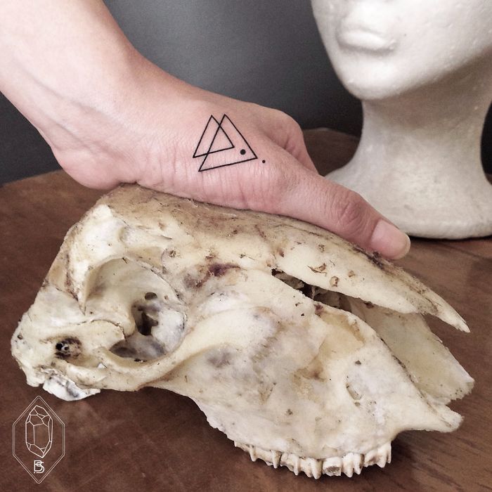 dotwork-line-geometric-tattoo-bicem-sinik-29 dotwork-line-geometric-tattoo-bicem-sinik-29