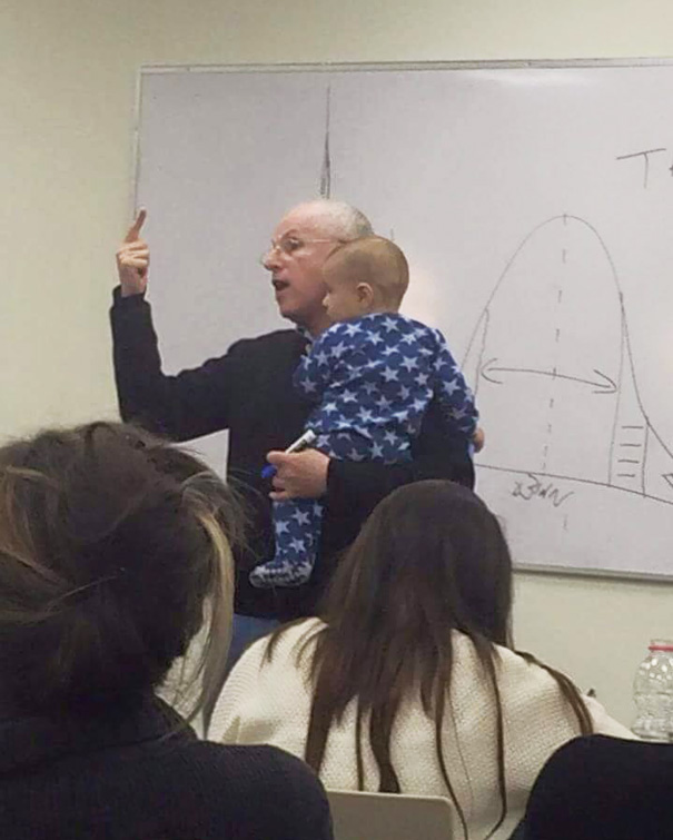 lecturer-soothes-crying-baby-professor-sydney-engelberg-hebrew-university-1 lecturer-soothes-crying-baby-professor-sydney-engelberg-hebrew-university-1
