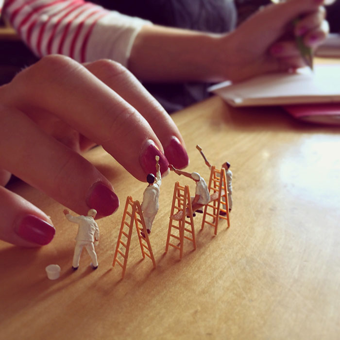 office-frustration-miniature-figures-photography-derrick-lin-1