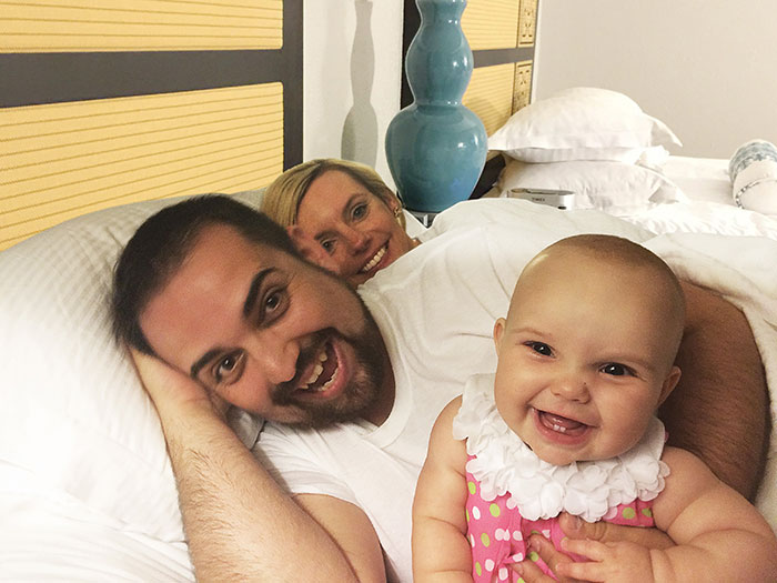 sad-vacation-guy-has-fun-wife-baby-puerto-rico-4 sad-vacation-guy-has-fun-wife-baby-puerto-rico-4