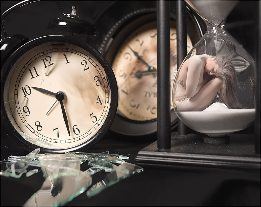 How It Feels To Have An Anxiety Disorder Explained In 12 Self Portraits