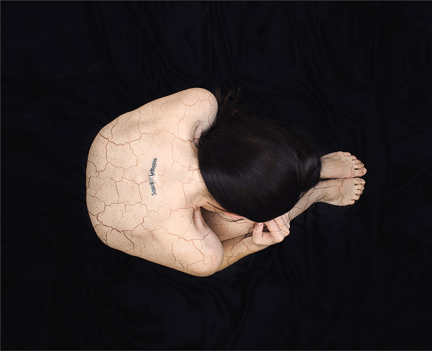 How It Feels To Have An Anxiety Disorder Explained In 12 Self Portraits