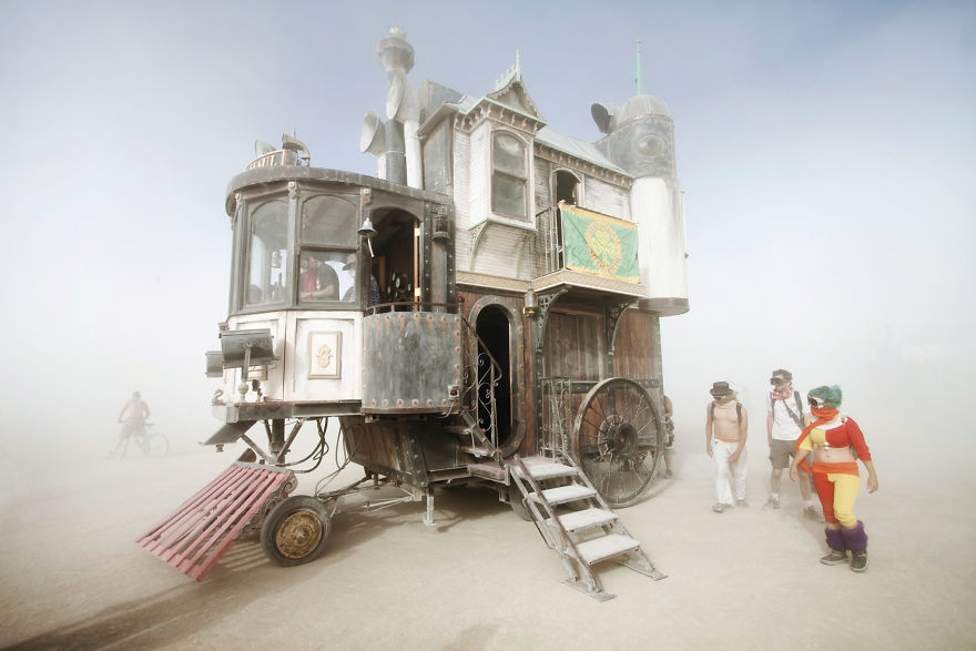 Neverwas Haul Victorian Home On Wheels