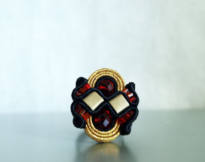 10 Fresh Jewels I Made With Threads