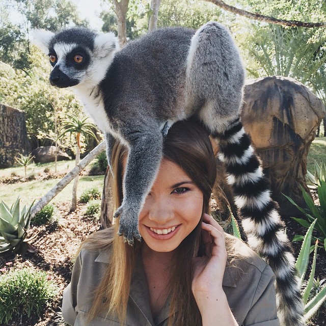 16-year-old-bindi-irwin-crocodile-hunter-fathers-legacy-australia-zoo-1 16-year-old-bindi-irwin-crocodile-hunter-fathers-legacy-australia-zoo-1
