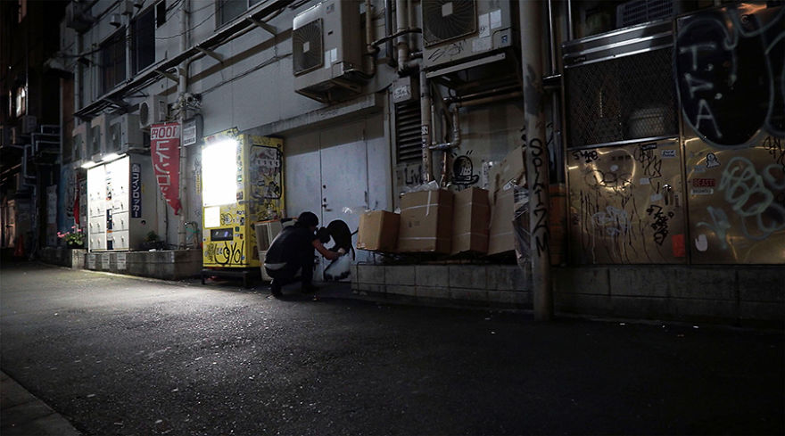 Asia’s Social And Political Issues Through The Eyes Of Pejac Asia’s Social And Political Issues Through The Eyes Of Pejac