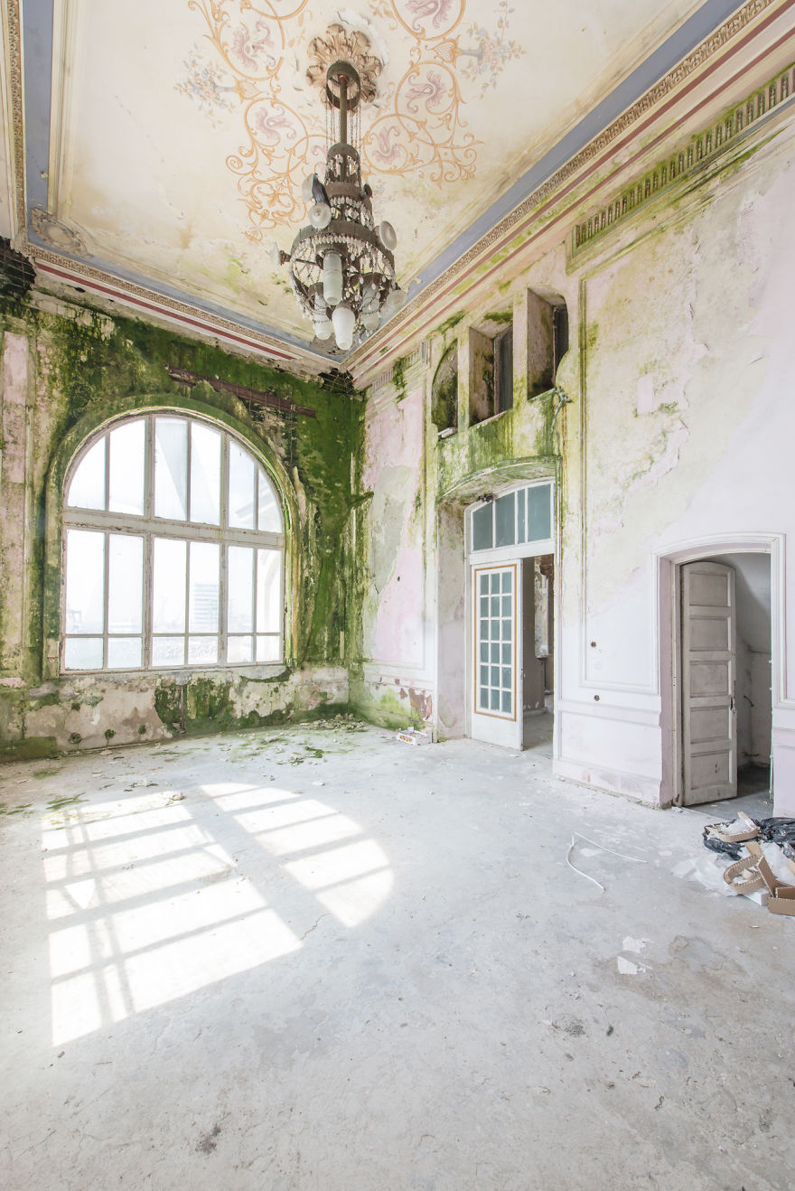 This Abandoned Casino Which Was Once The Most Magnificent Building In Romania Is Renovated This Abandoned Casino Which Was Once The Most Magnificent Building In Romania Is Renovated