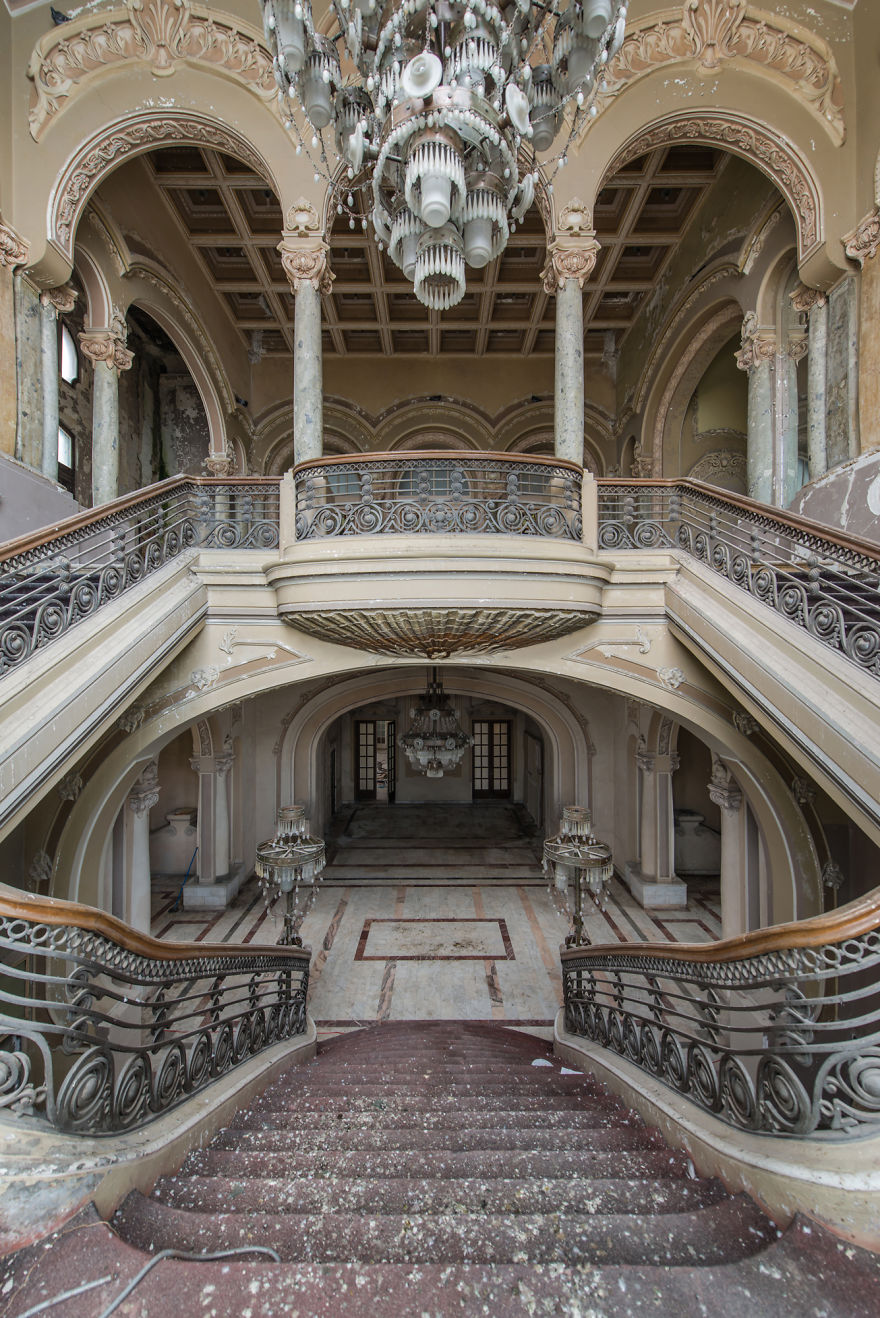 This Abandoned Casino Which Was Once The Most Magnificent Building In Romania Is Renovated This Abandoned Casino Which Was Once The Most Magnificent Building In Romania Is Renovated