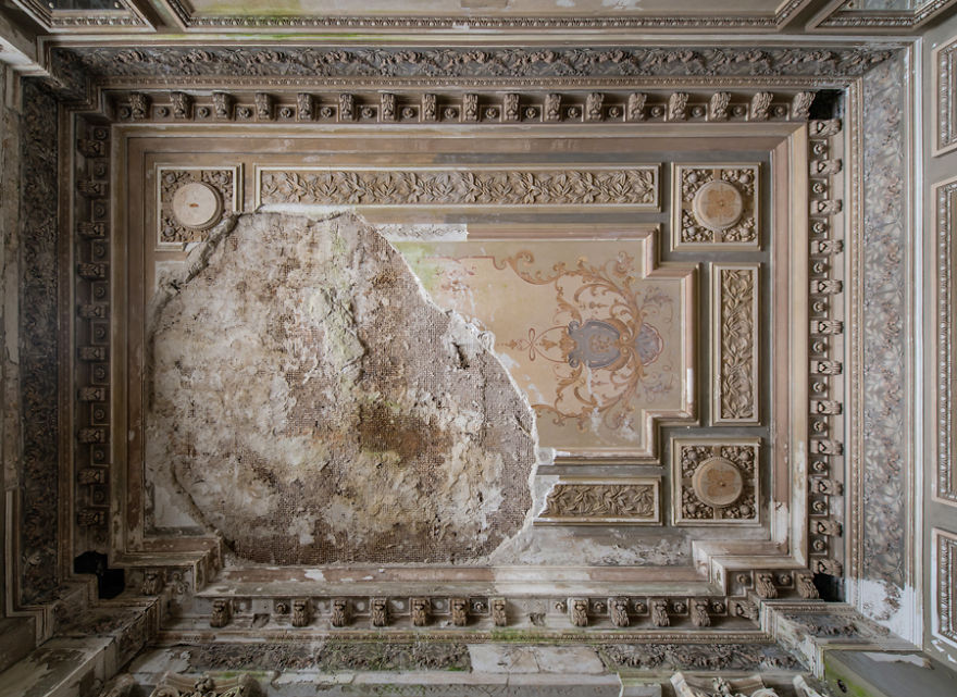 This Abandoned Casino Which Was Once The Most Magnificent Building In Romania Is Renovated