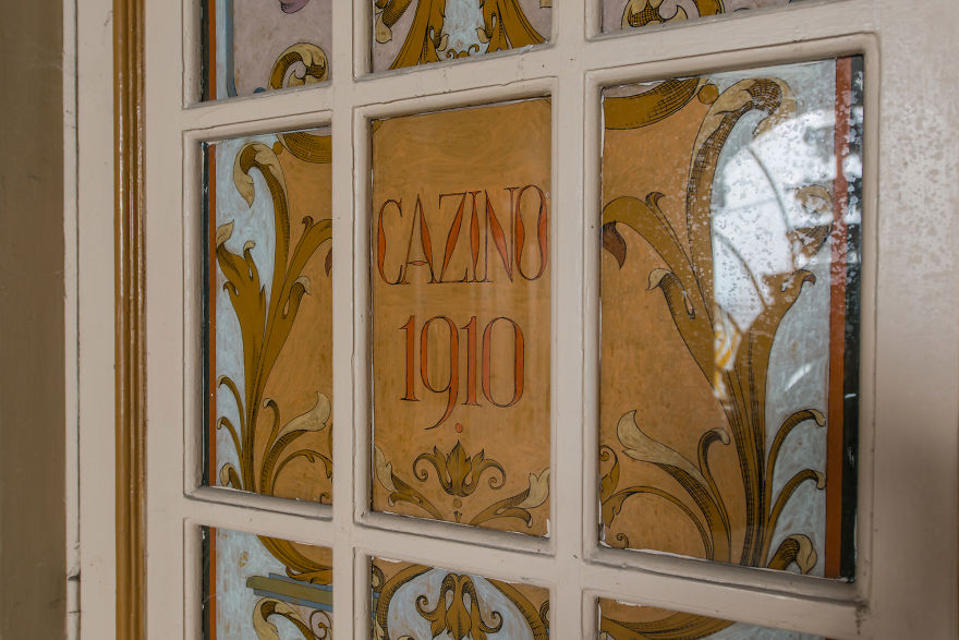 This Abandoned Casino Which Was Once The Most Magnificent Building In Romania Is Renovated