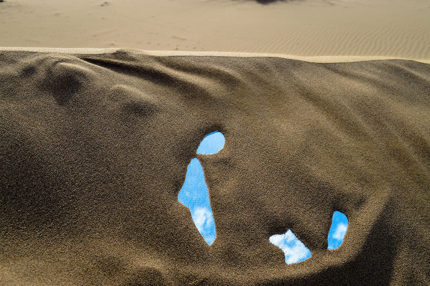 I Create Mirror Installations On Deserts And Pathways In Iran I Create Mirror Installations On Deserts And Pathways In Iran