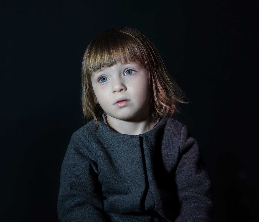 Zombie Kids: I Photographed Children Hypnotized By TV