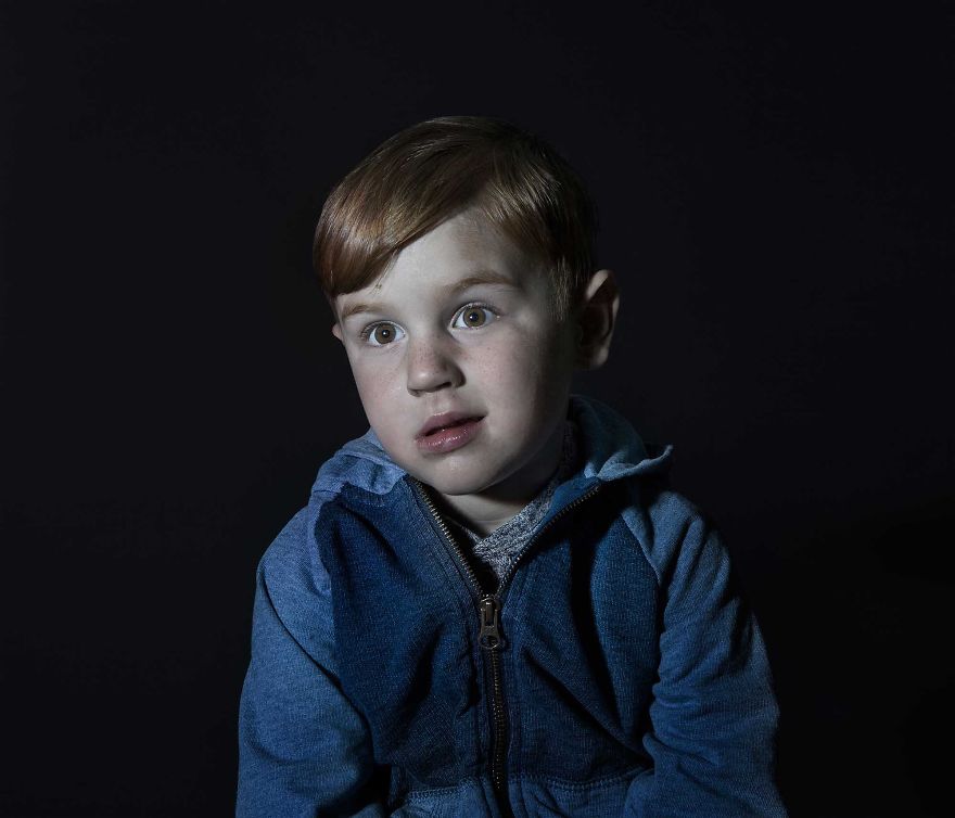 Zombie Kids: I Photographed Children Hypnotized By TV