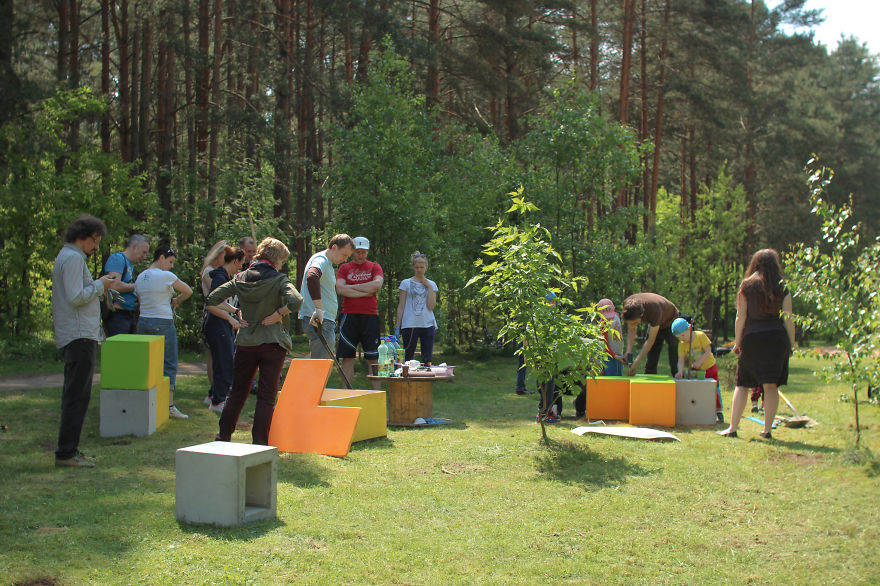 Tetris-inspired Urban Furniture Turns Public Spaces Into Playgrounds