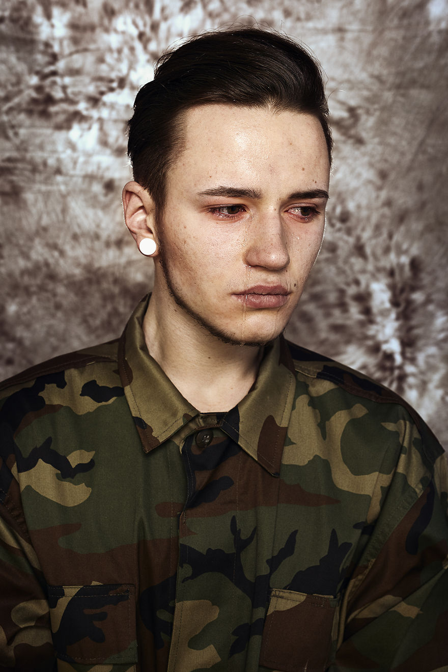 14 Powerful Portraits Of Men Reacting To New Mandatory Army Draft In Lithuania