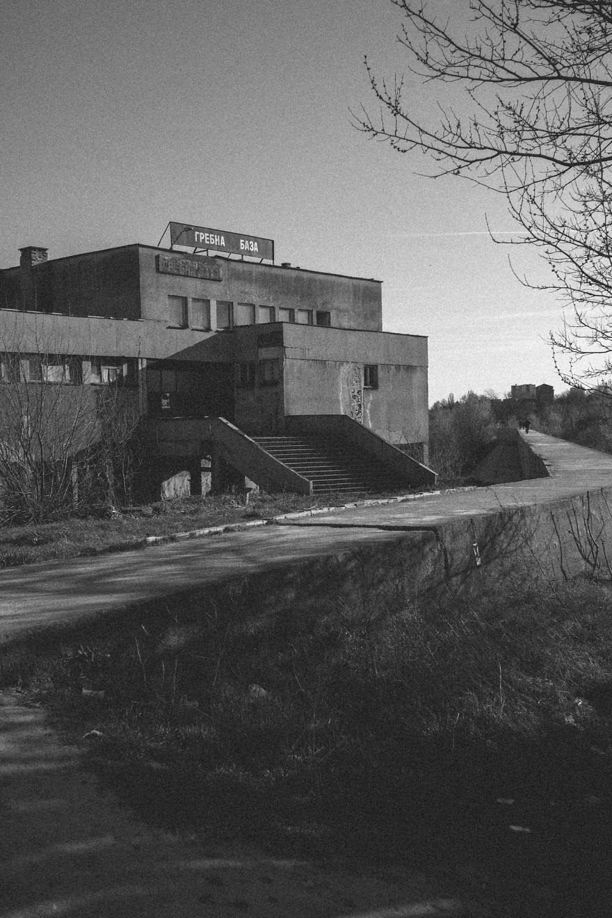 Portraits Of Shame: Terrible Conditions Of Professional Sportsmen's Training In Bulgaria Portraits Of Shame: Terrible Conditions Of Professional Sportsmen's Training In Bulgaria