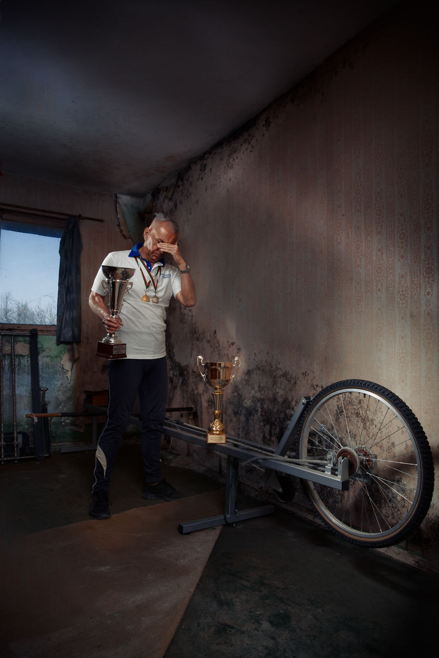 Portraits Of Shame: Terrible Conditions Of Professional Sportsmen's Training In Bulgaria Portraits Of Shame: Terrible Conditions Of Professional Sportsmen's Training In Bulgaria
