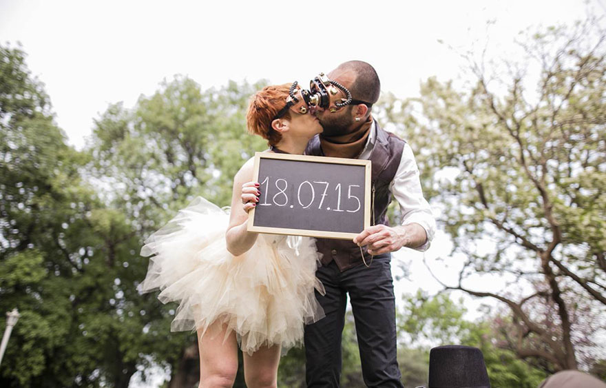 Steampunk Wedding Inspired By Alice In Wonderland Steampunk Wedding Inspired By Alice In Wonderland