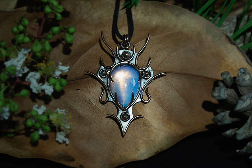 Game Of Thrones Inspired Jewelry Made Out Of Scrap Metal