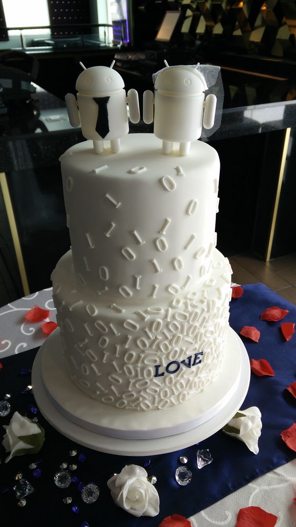Android Wedding Cake