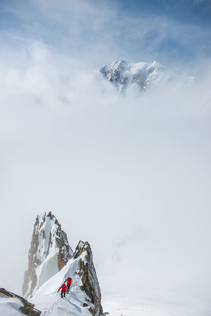 A Postcard With Adrenaline: I Photograph People Climbing In The Alps A Postcard With Adrenaline: I Photograph People Climbing In The Alps