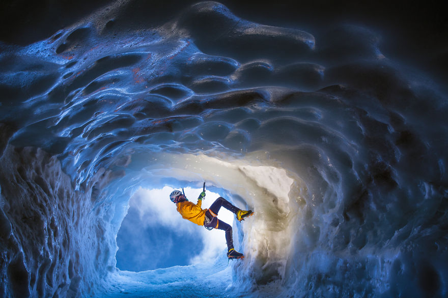 A Postcard With Adrenaline: I Photograph People Climbing In The Alps A Postcard With Adrenaline: I Photograph People Climbing In The Alps